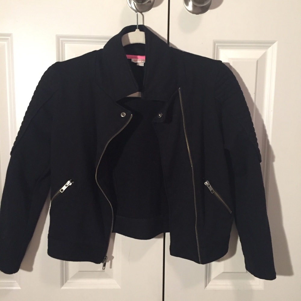 place edgy cropped jacket